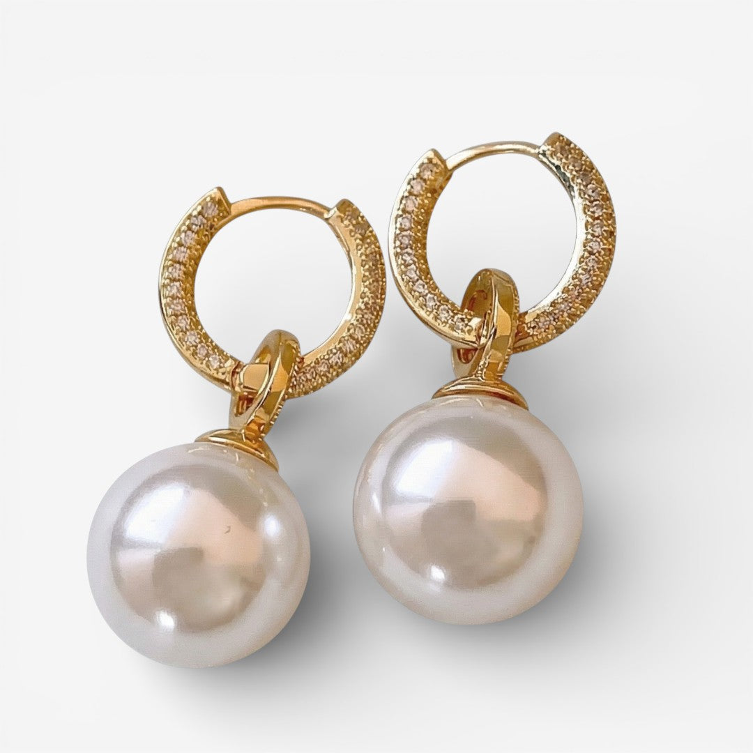 Elegante Perlenohrringe