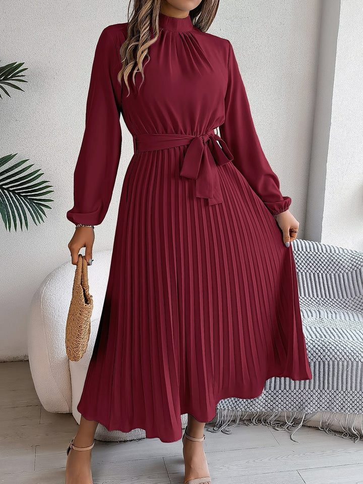 Nynke | Maxi Plissee Kleid mit Gürtel