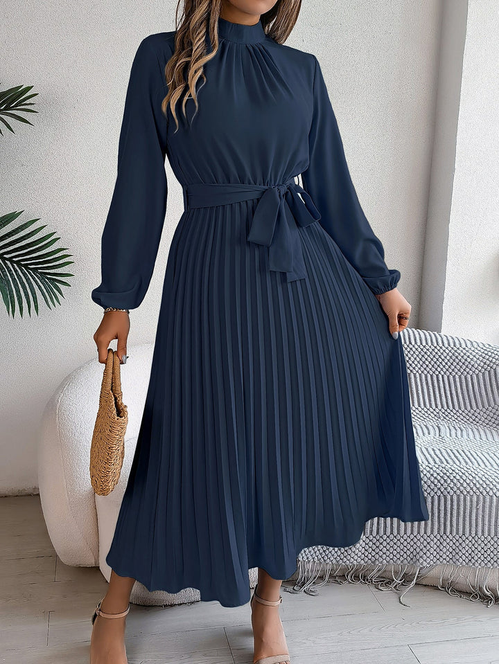 Nynke | Maxi Plissee Kleid mit Gürtel