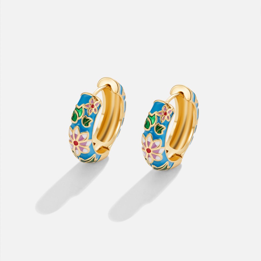 Goldene Kreise Ohrstecker mit Blume