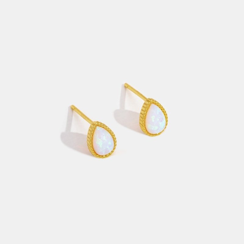 Chloé – Elegante goldene Ohrringe.