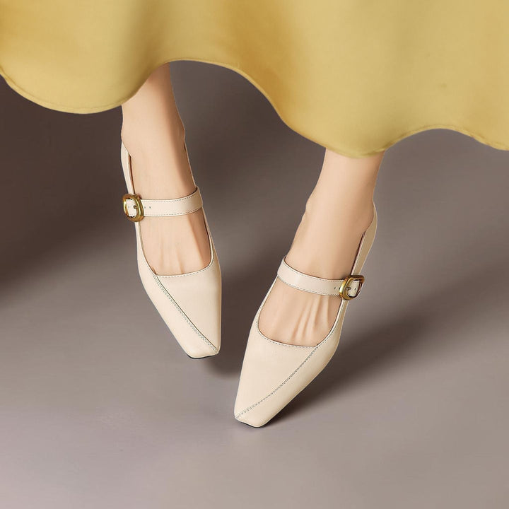 INGRID | MARY JANES MIT GOLDENER SCHNALLE
