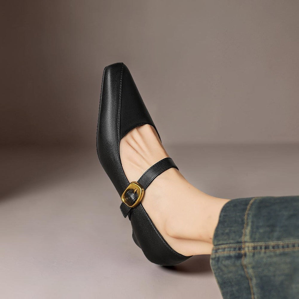 INGRID | MARY JANES MIT GOLDENER SCHNALLE
