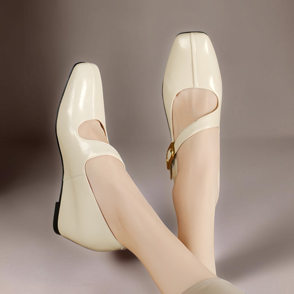 TESS | LEREN MARY JANES MIT VIERKANTER SPITZE