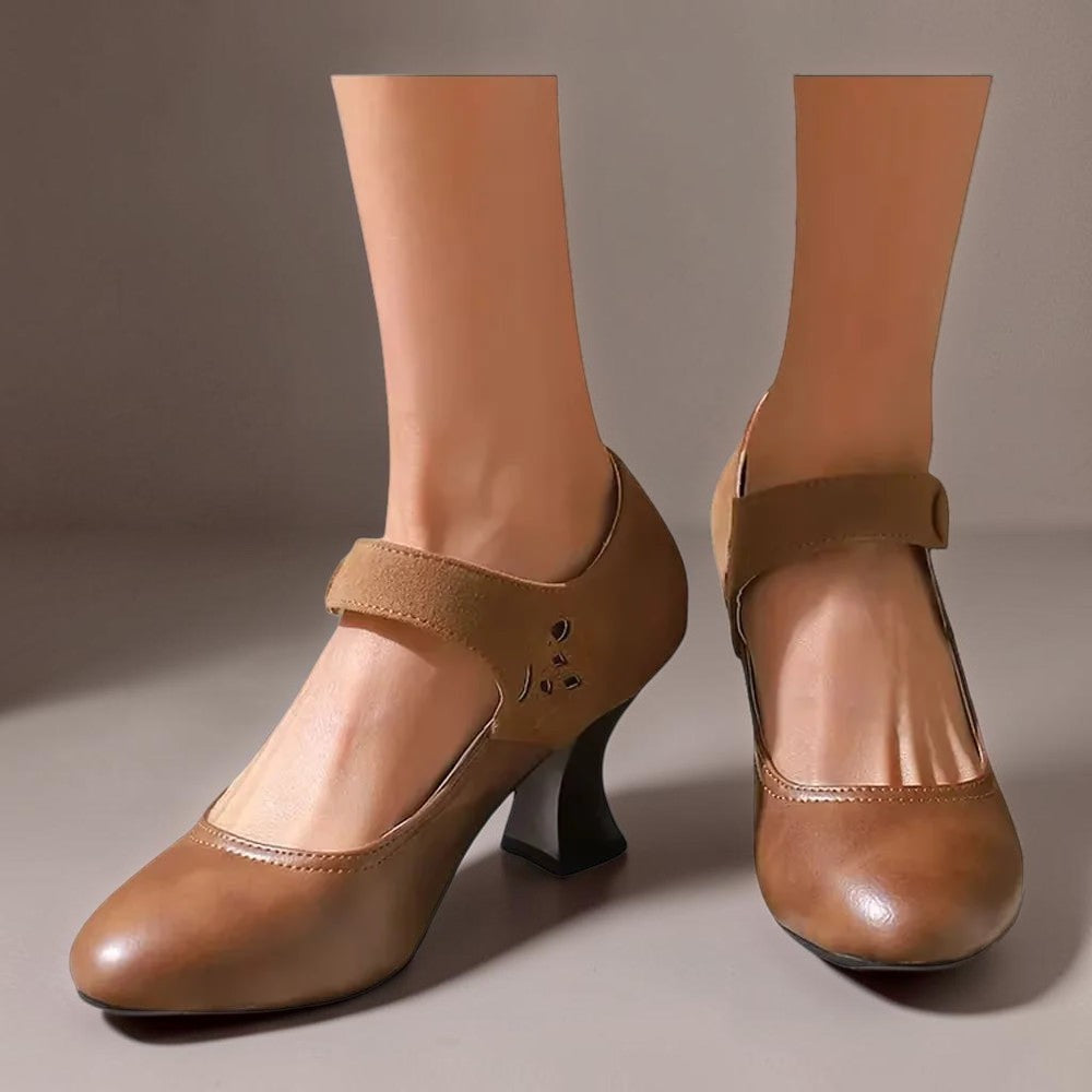 EMMA | SLIP-ONS MIT KNOPFBAND