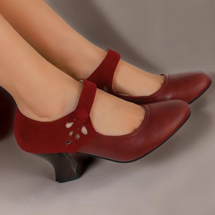 EMMA | SLIP-ONS MIT KNOPFBAND