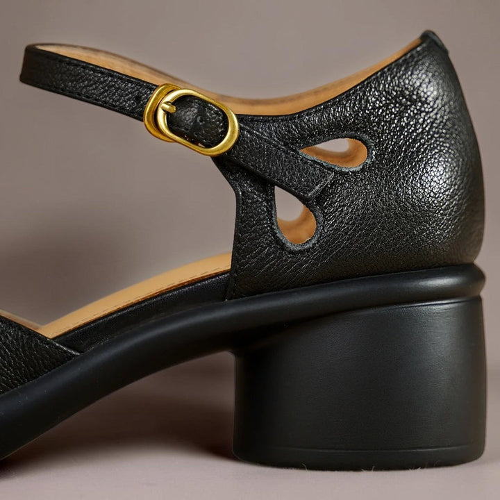 SANNE | PLATTFORM-SANDALEN MIT RIEGEL