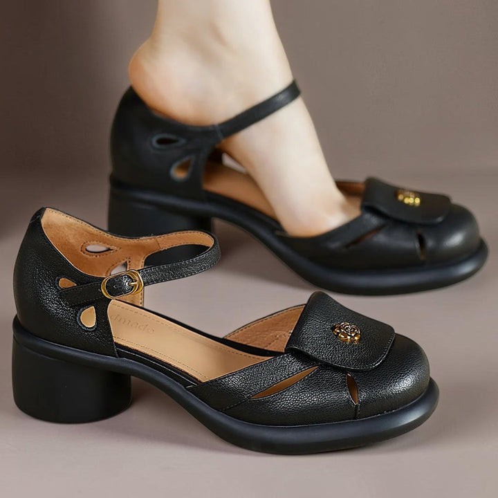 SANNE | PLATTFORM-SANDALEN MIT RIEGEL