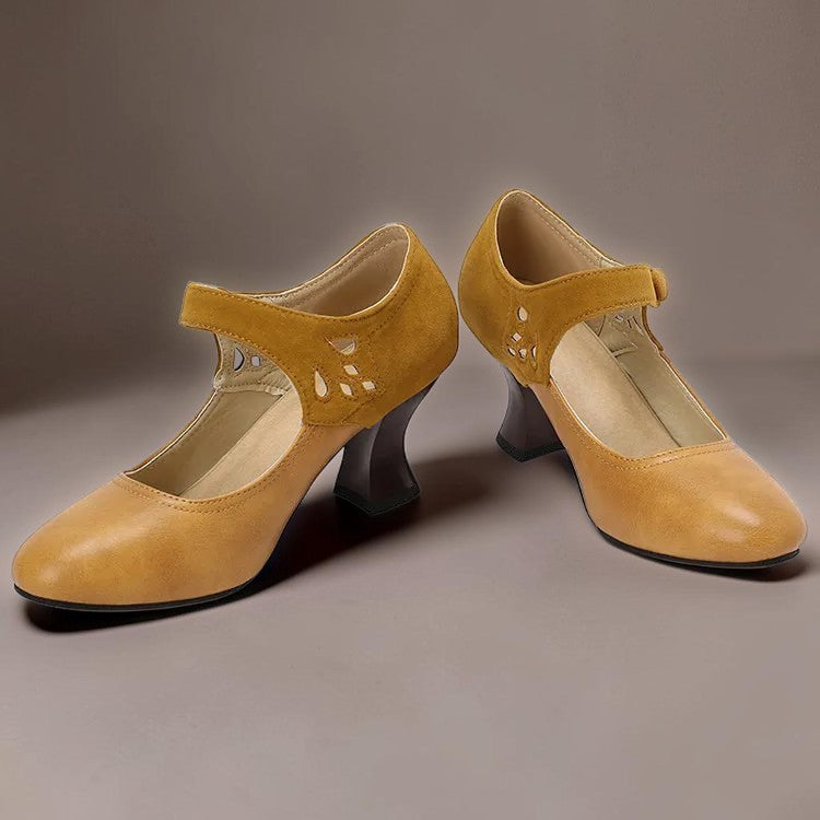 EMMA | SLIP-ONS MIT KNOPFBAND